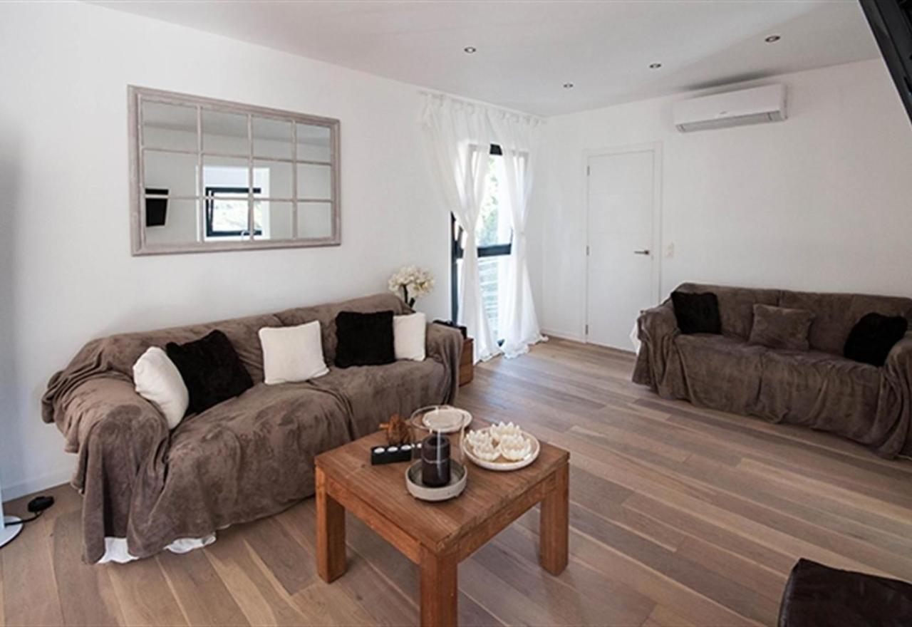 Villa Lynn Fanadix Exteriör bild