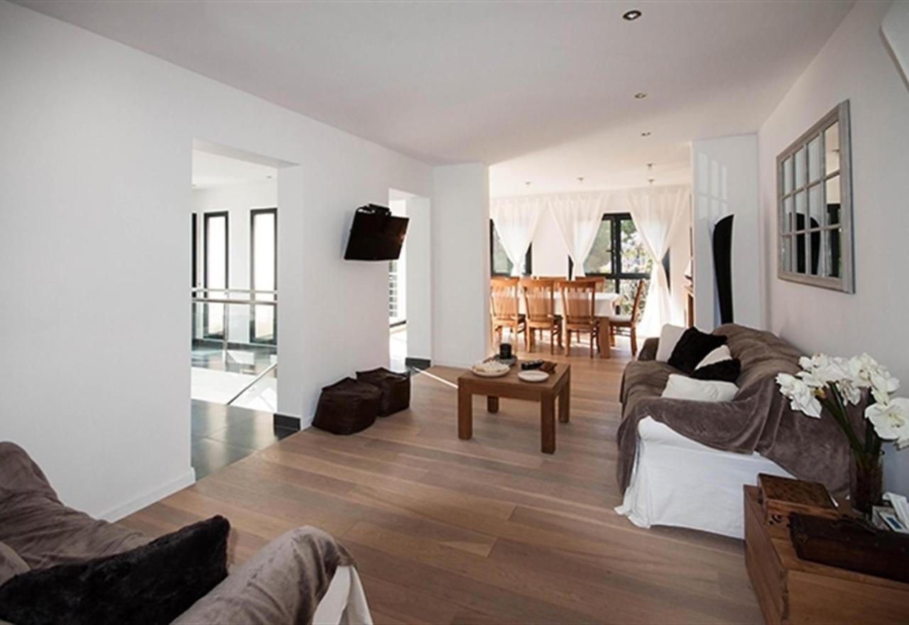 Villa Lynn Fanadix Exteriör bild